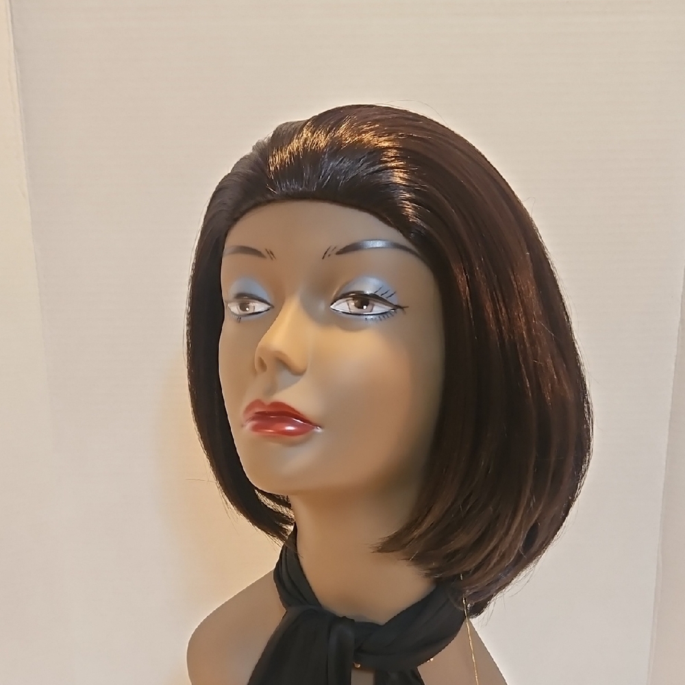Elegant Brown Bob Wig